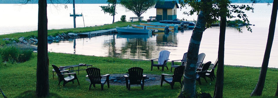 Island Spring Cottages Located On Beautiful Lake Mindemoya